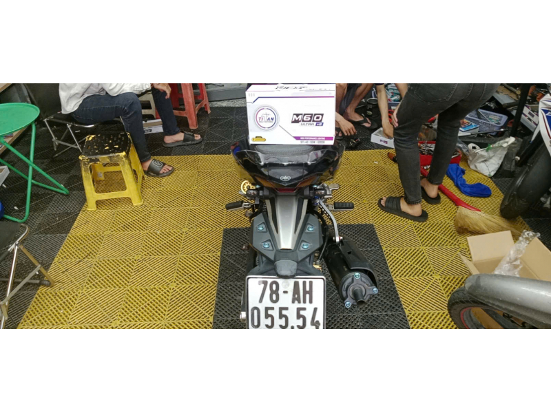 Độ đèn nâng cấp ánh sáng Trợ sáng Titan Moto M60 Ultra V2 cho xe Exciter